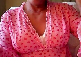 Rileydix wants stepson to make it up to her!