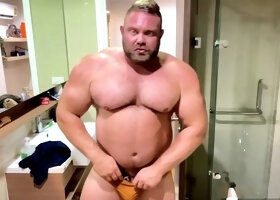 Big muscle man, gay after gym, gay sweaty armpits