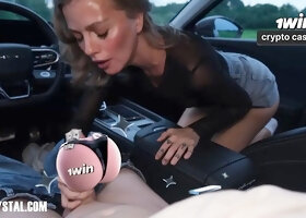 Taxi Driver Fills Her Mouth with Cum – She Forgot Her Wallet